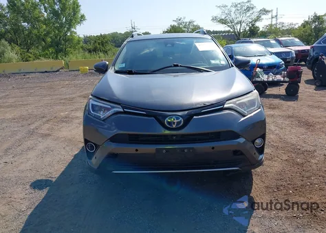 2017 Toyota Rav4 Hybrid Limited z USA, uszkodzony, nr VIN JTMDJREV5HD109100